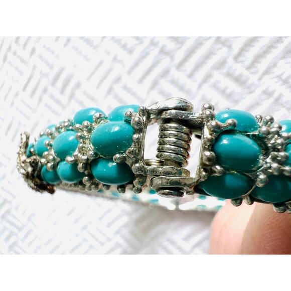 Vintage Turquoise Cabochon Starfish Rhinestone Hinged Bangle Bracelet 2.25” - Picture 7 of 10